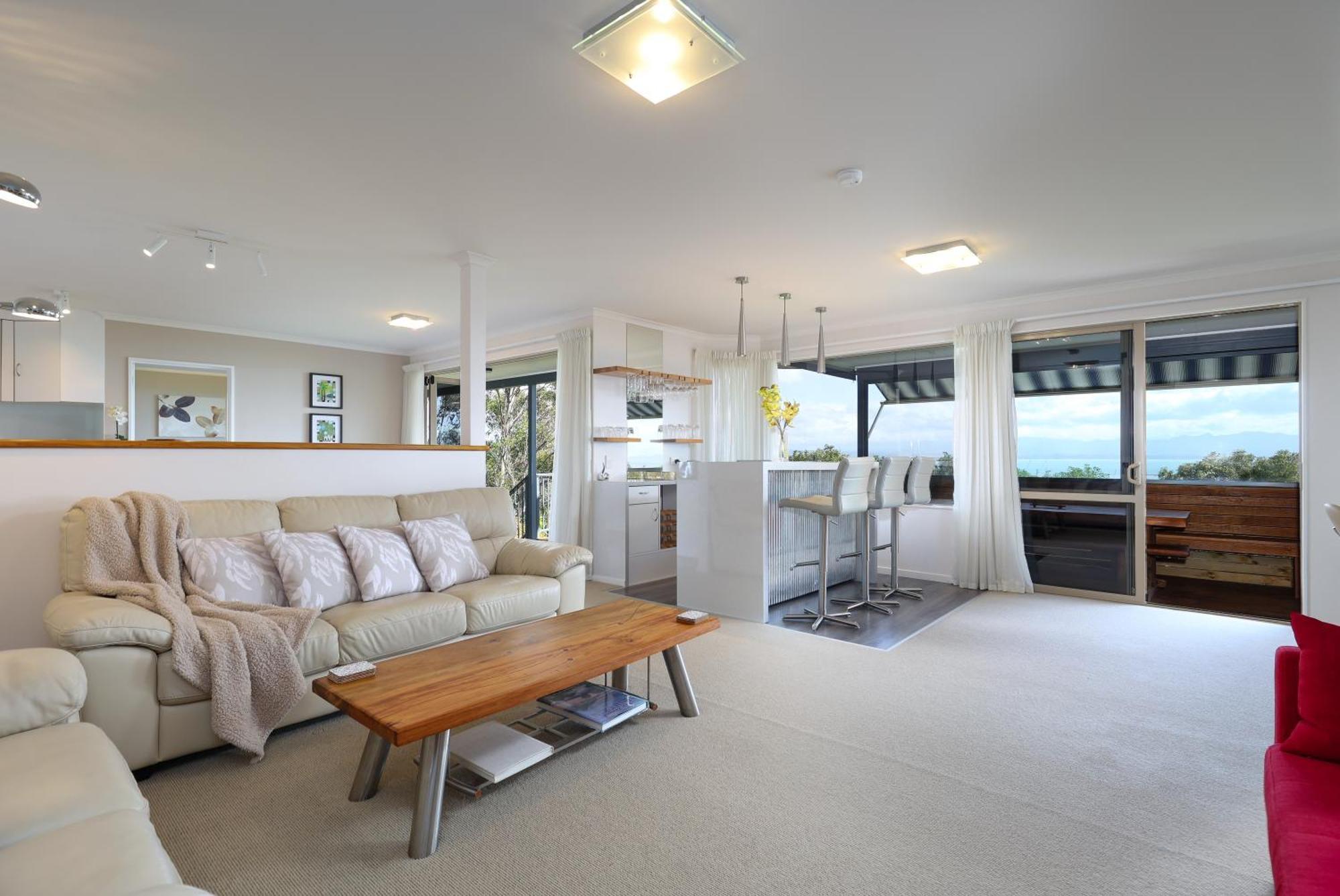 Twin Peaks Luxury Sea View Villa Nelson Exterior photo